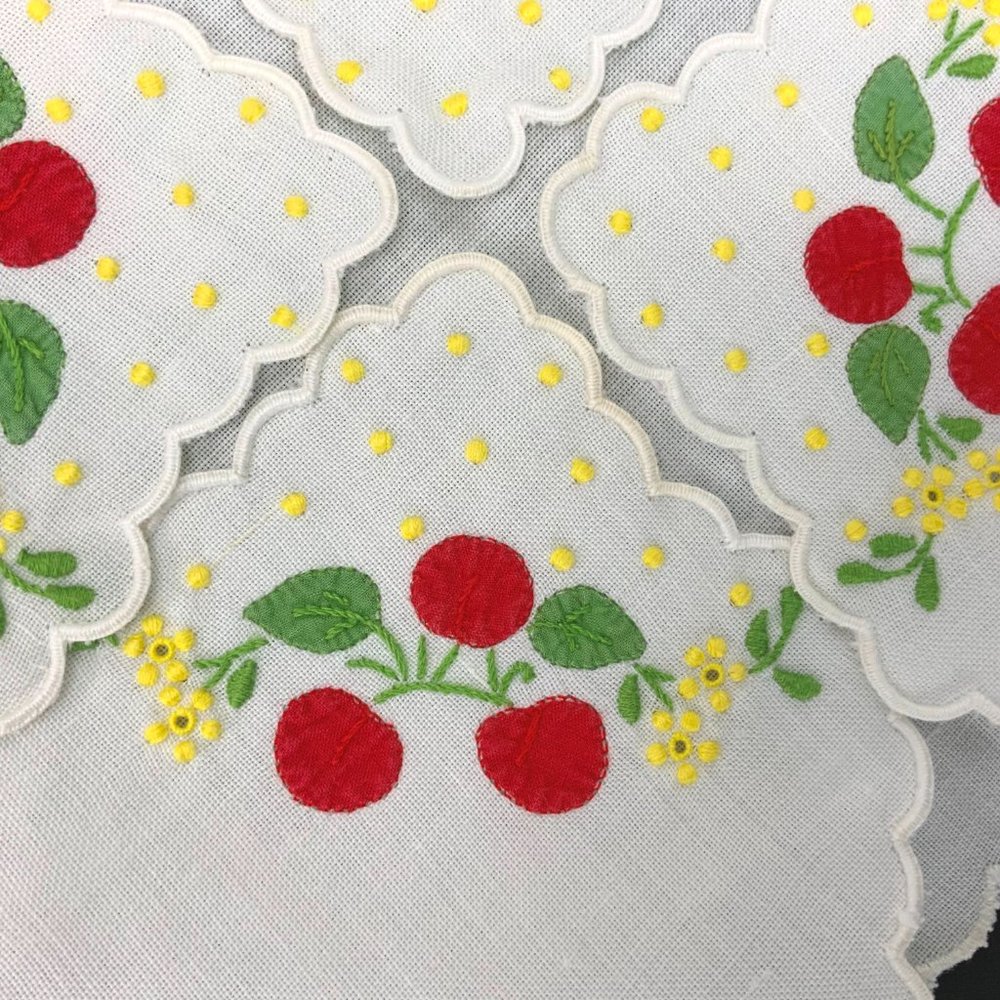 Vintage Bread  Busket  Liner Napkin Red Cherries - Picture 10 of 16